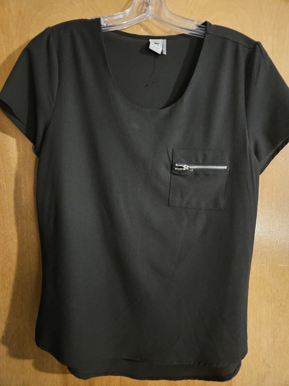 Paper Crane Black Short Sleeve Scoop Neck Tee with Zip Pocket and zipper sides